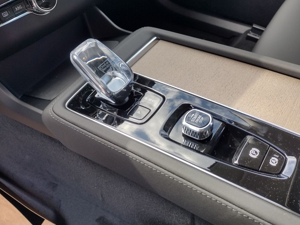 2026 VOLVO XC90 - Image 18