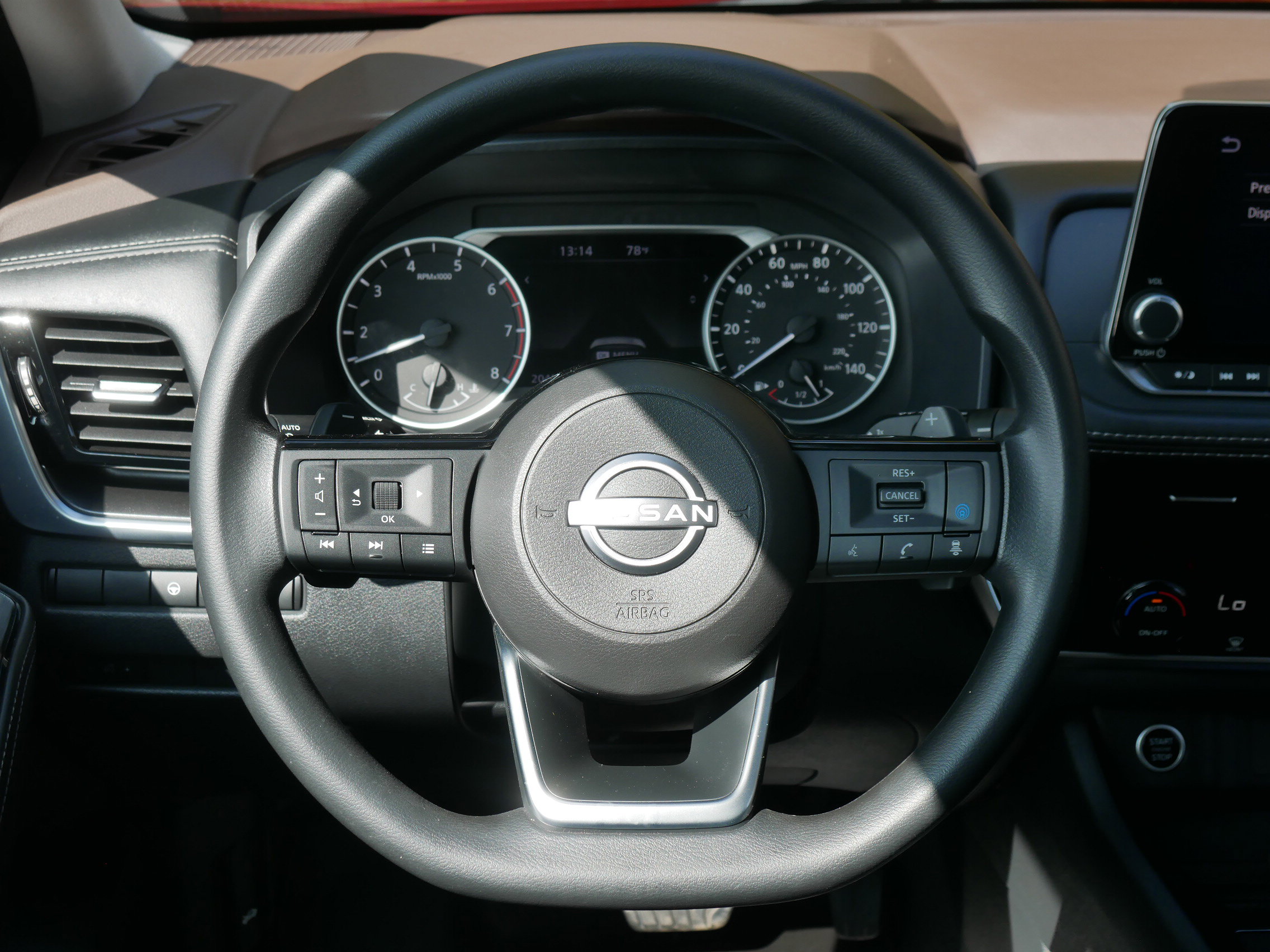 2023 Nissan Rogue SV photo 3