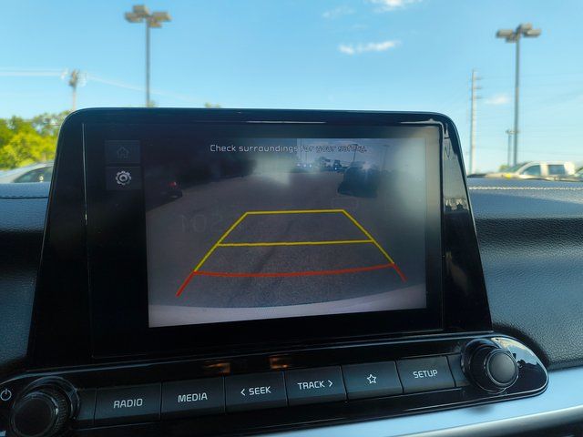 2022 Kia Forte LXS photo 4