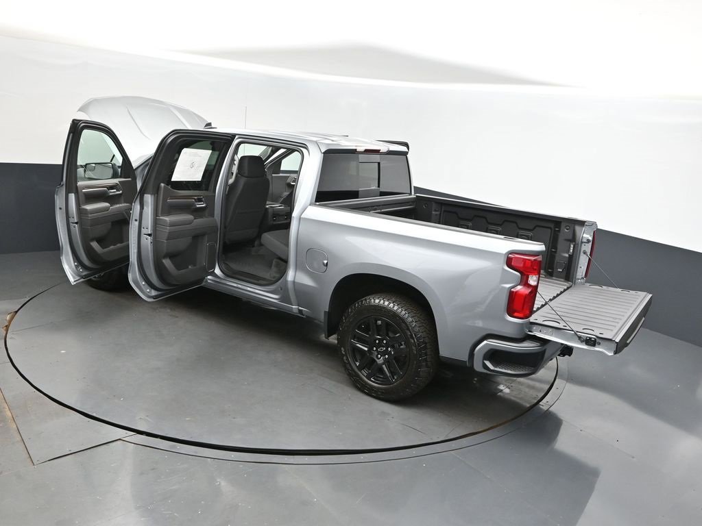 2026 Chevrolet Silverado 1500 RST photo 2