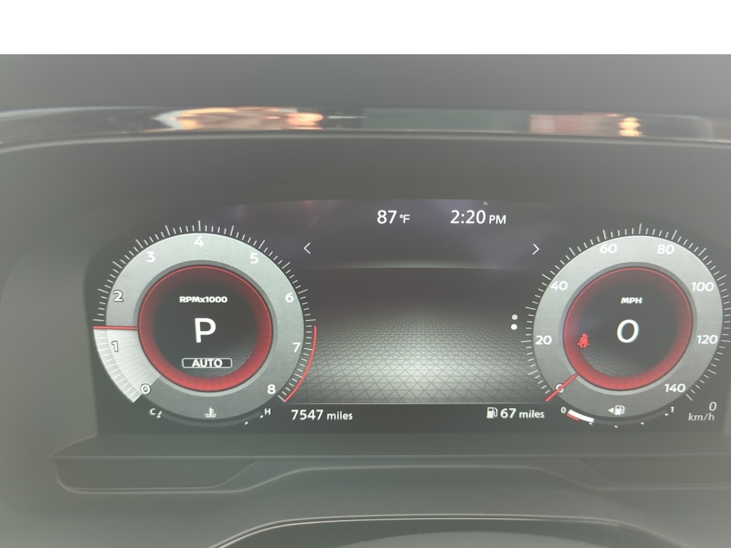 2024 Nissan Pathfinder Platinum photo 9