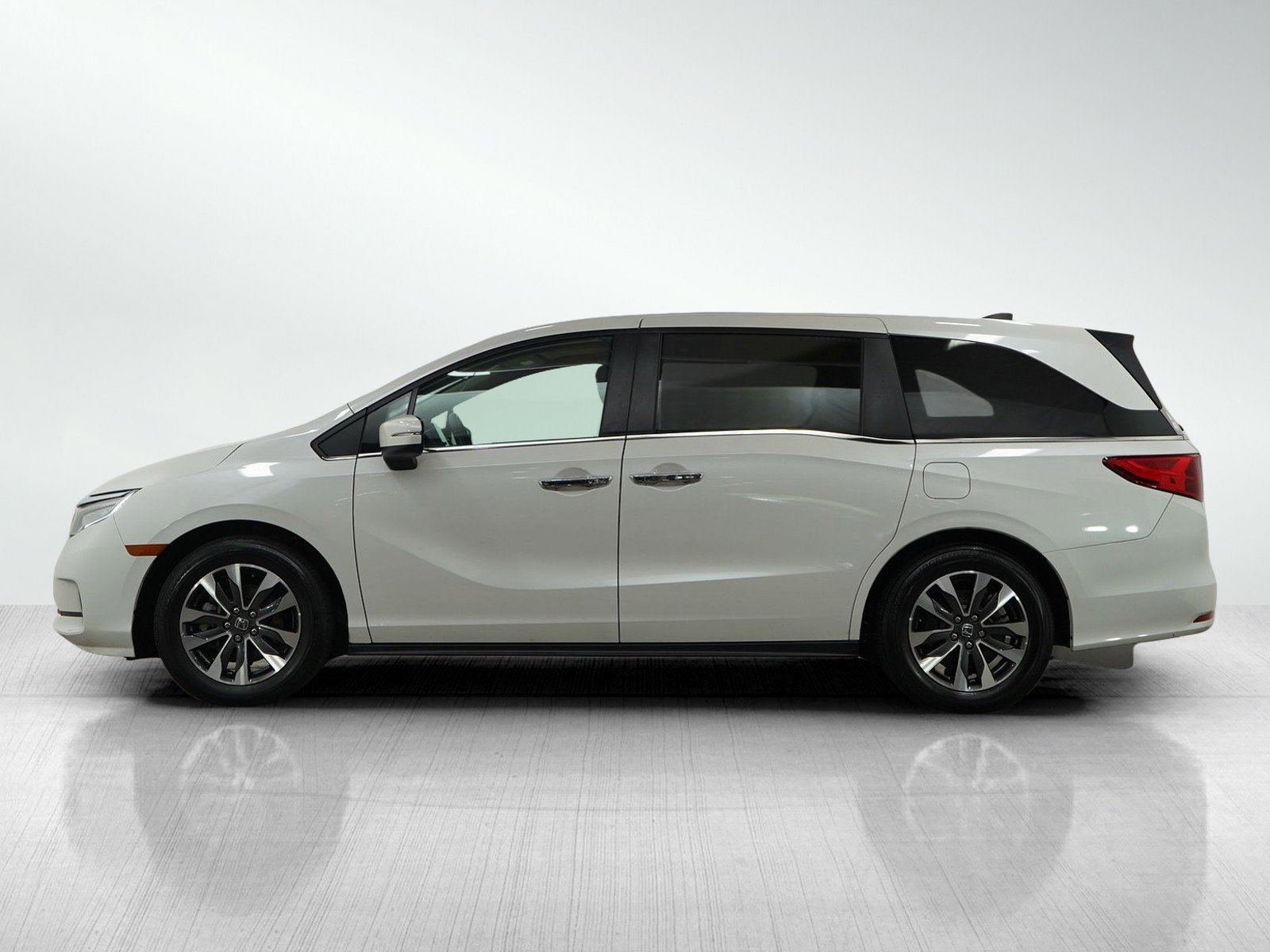 Used 2023 Honda Odyssey EX-L with VIN 5FNRL6H68PB052028 for sale in Bloomington, Minnesota