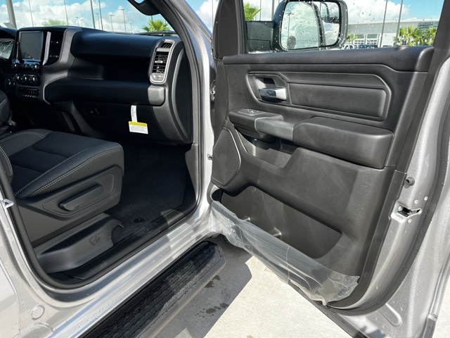 2025 Ram 1500 Tradesman photo 20
