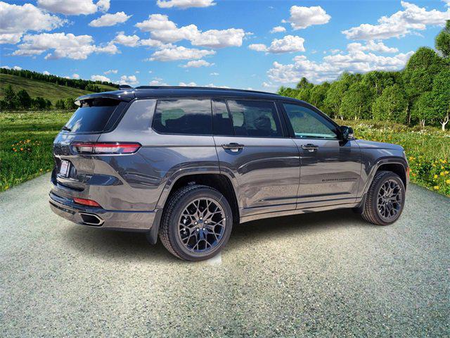 2025 Jeep Grand Cherokee L Summit Reserve photo 4