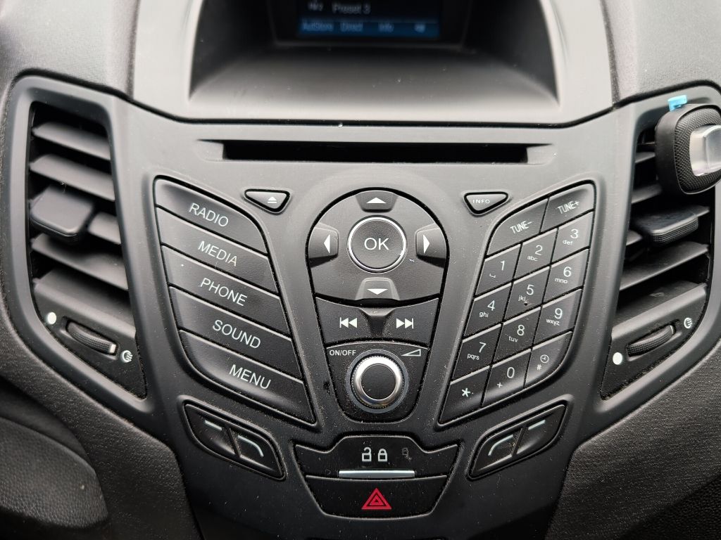2018 Ford Fiesta S photo 23