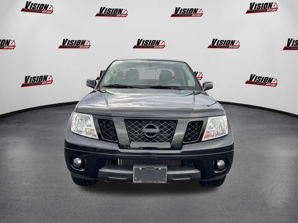 2020 Nissan Frontier SV photo 2