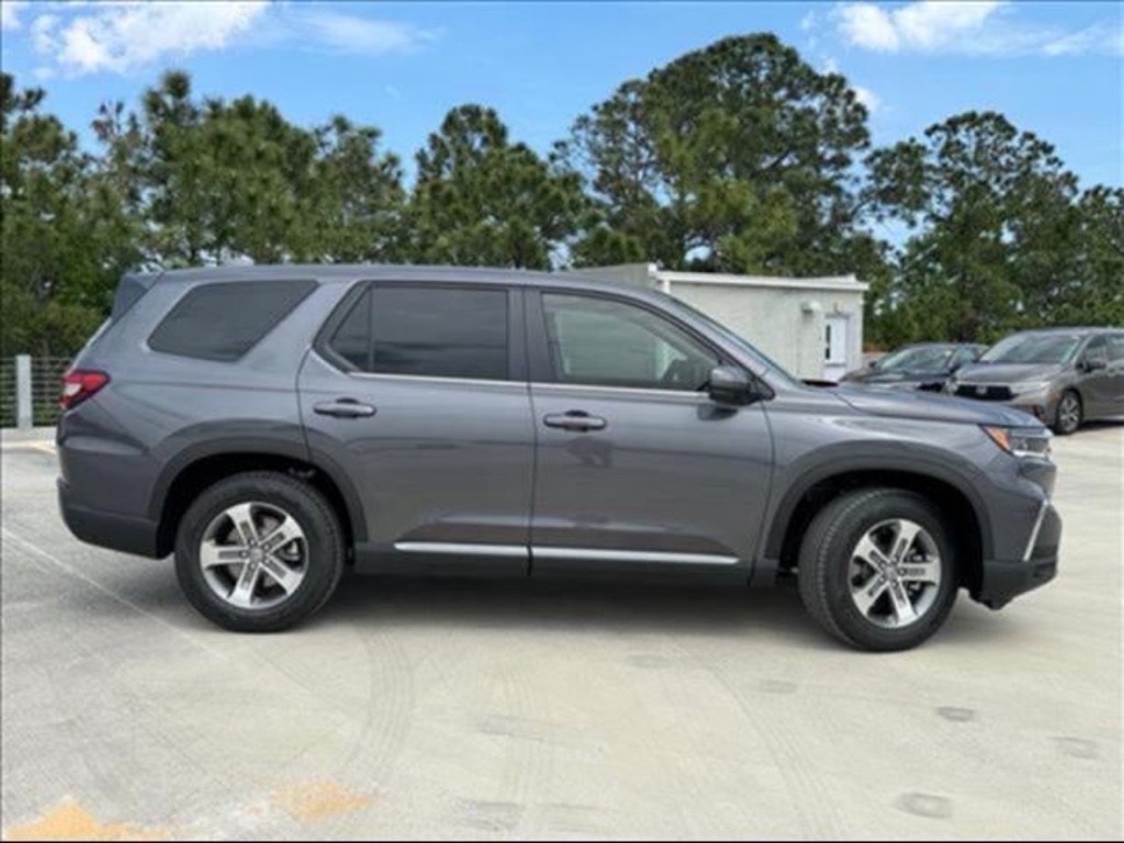 2025 Honda Pilot EX-L photo 4