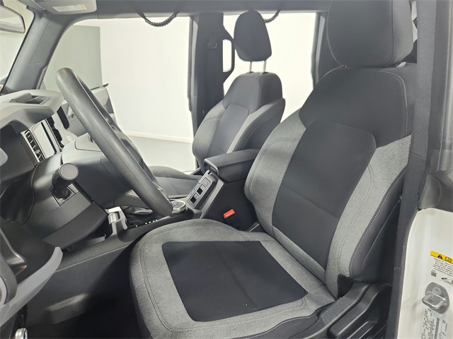2023 Ford Bronco Base photo 19