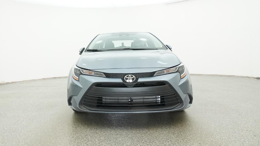 2026 Toyota Corolla LE photo 3