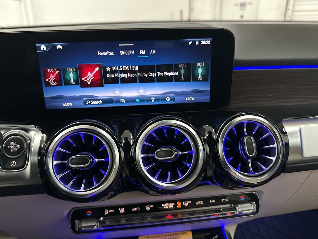 2026 Mercedes Benz GLB 250 4MATIC photo 13