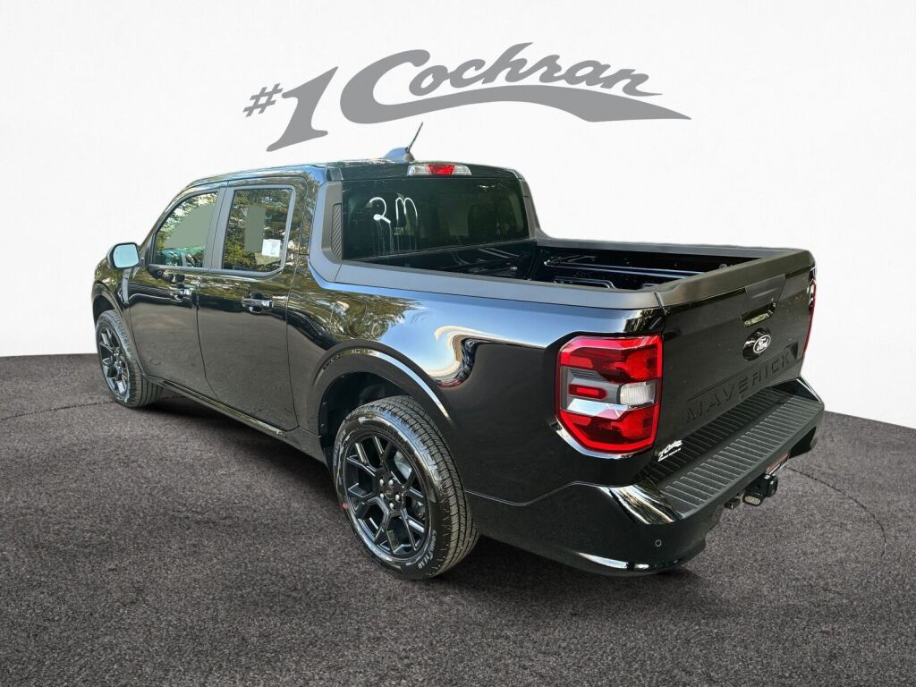 2025 Ford Maverick photo 3