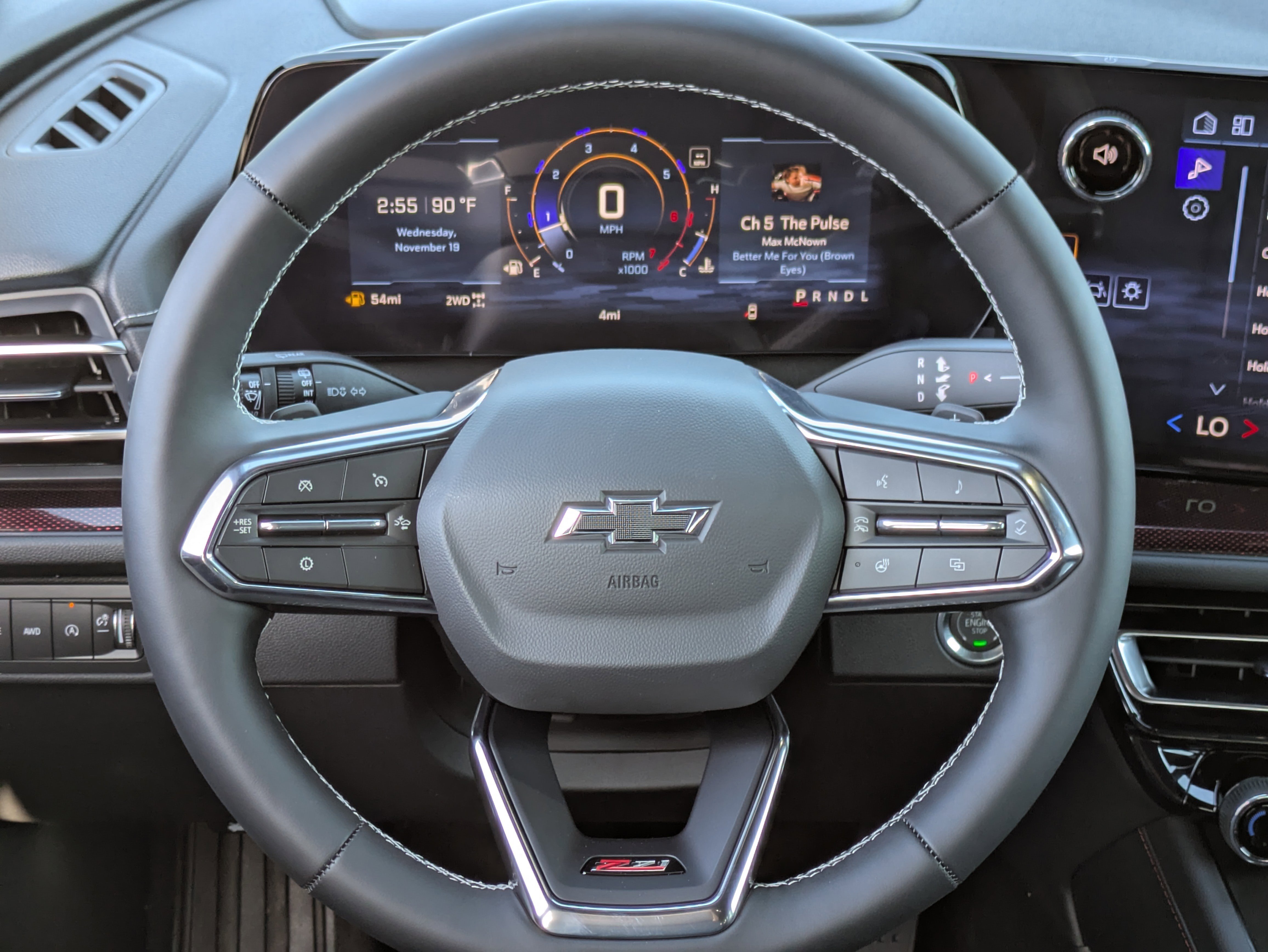 2026 Chevrolet Traverse Z71 photo 2