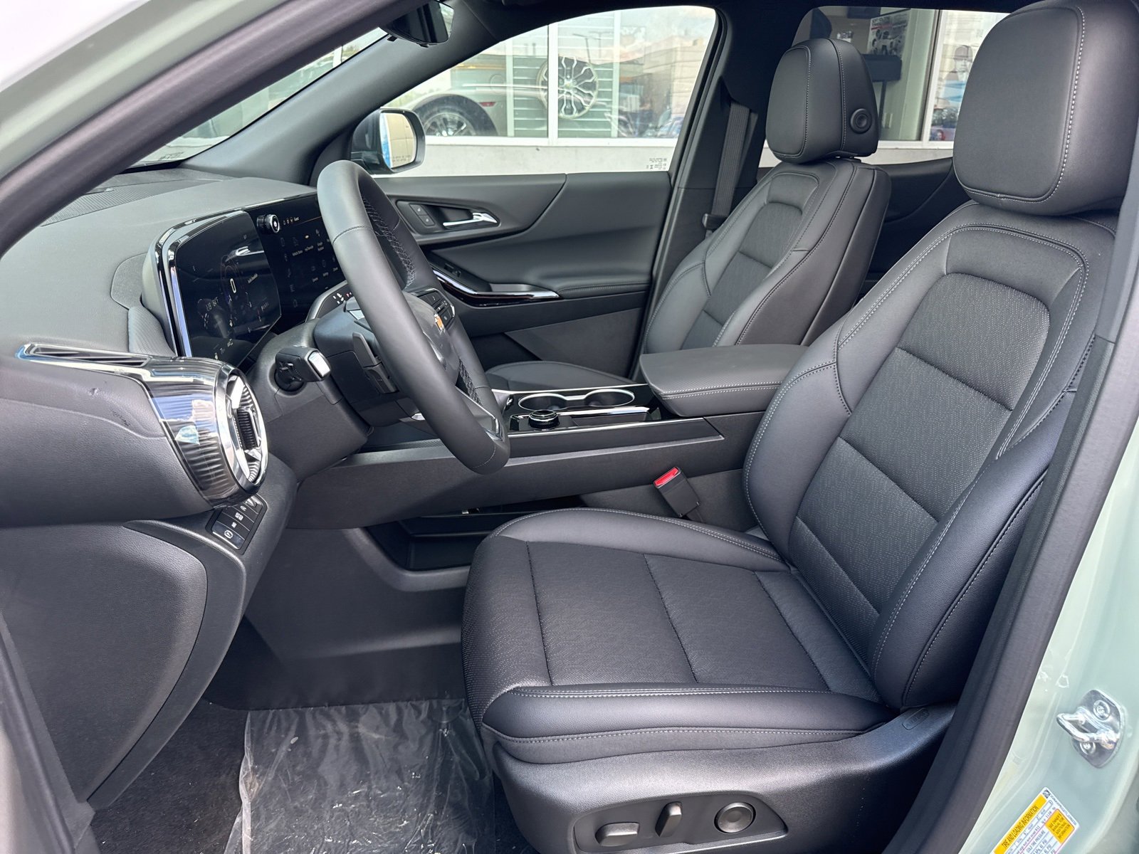 2026 Chevrolet Equinox LT photo 14