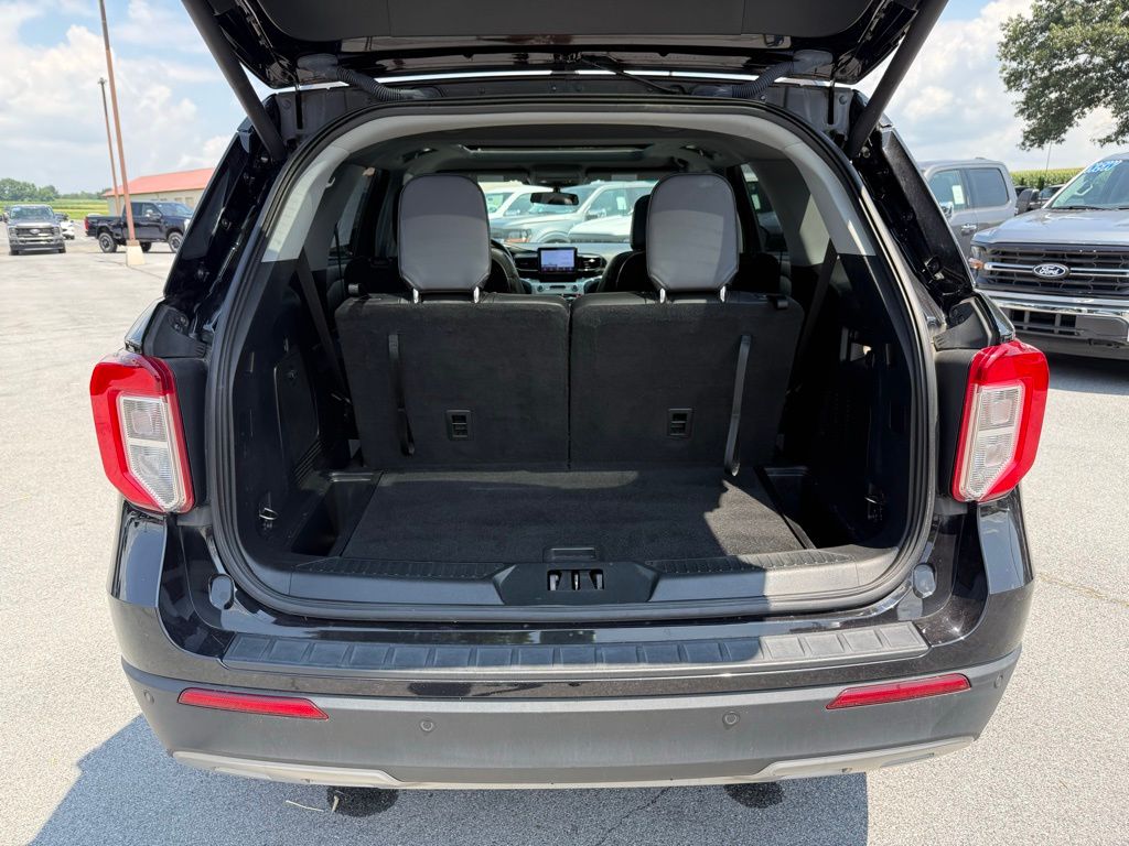 2022 Ford Explorer XLT photo 27