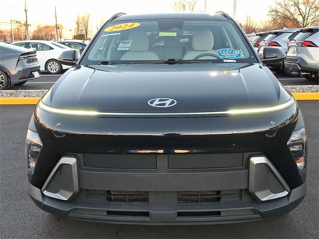 2024 Hyundai Kona SEL photo 2