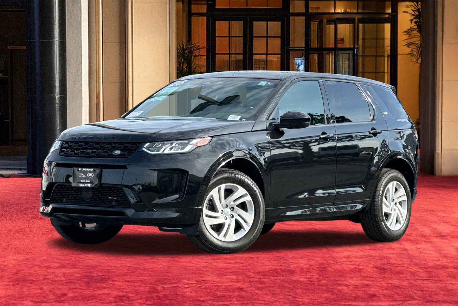 2023 Land Rover Discovery Sport S's photo