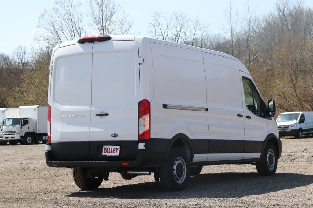 2025 Ford Transit photo 4