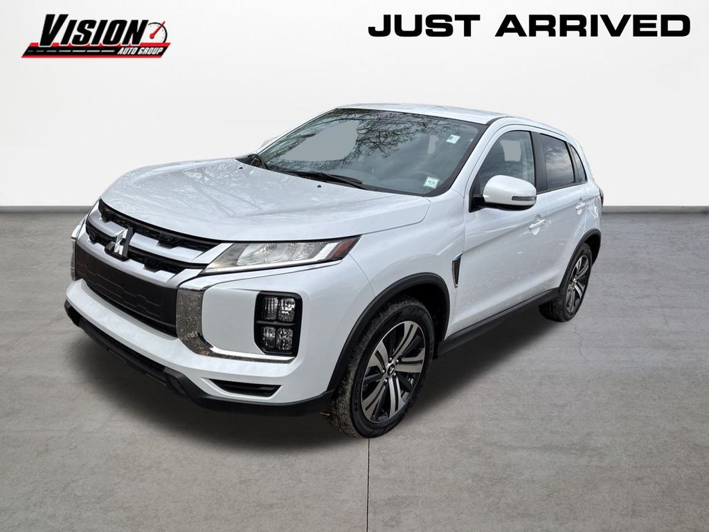 2025 Mitsubishi Outlander Sport SE