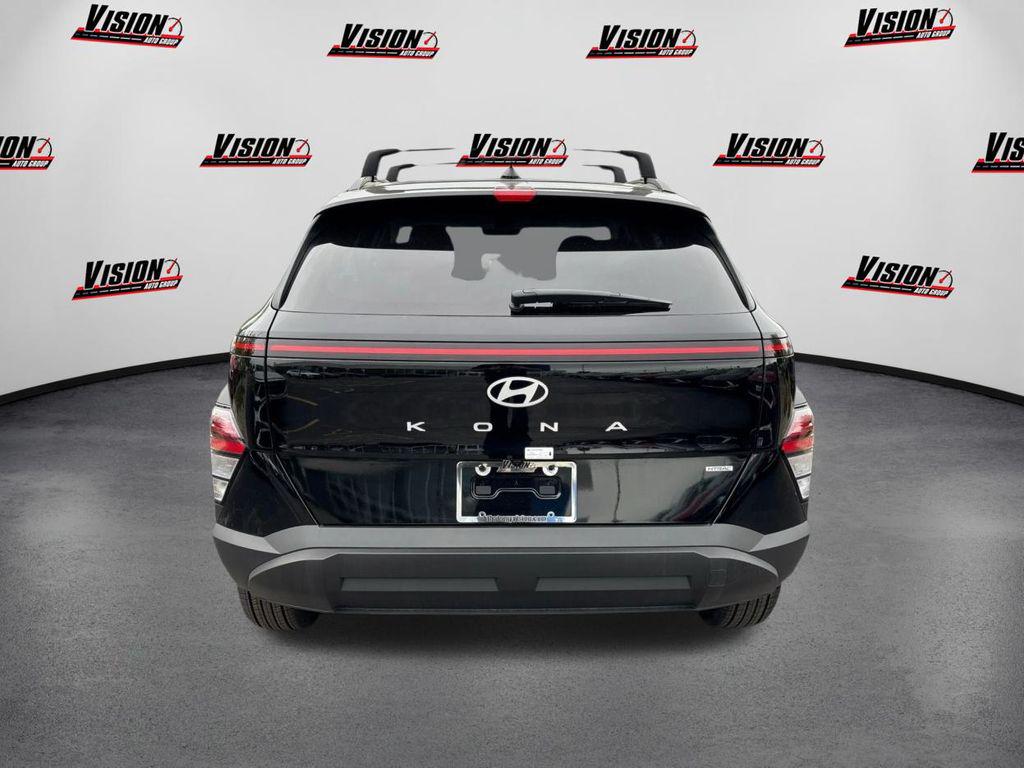 2025 Hyundai Kona SEL photo 4