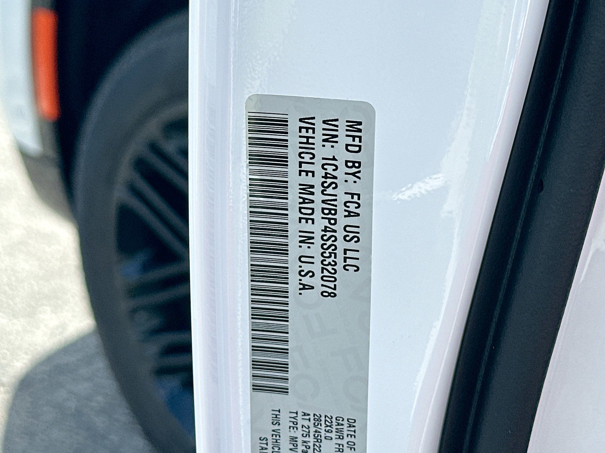 2025 Jeep Wagoneer Series II Carbide photo 18