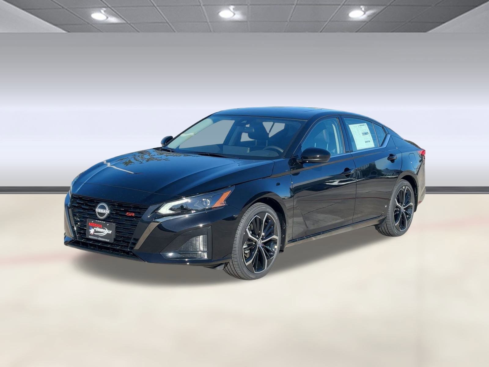 2025 Nissan Altima SR's photo