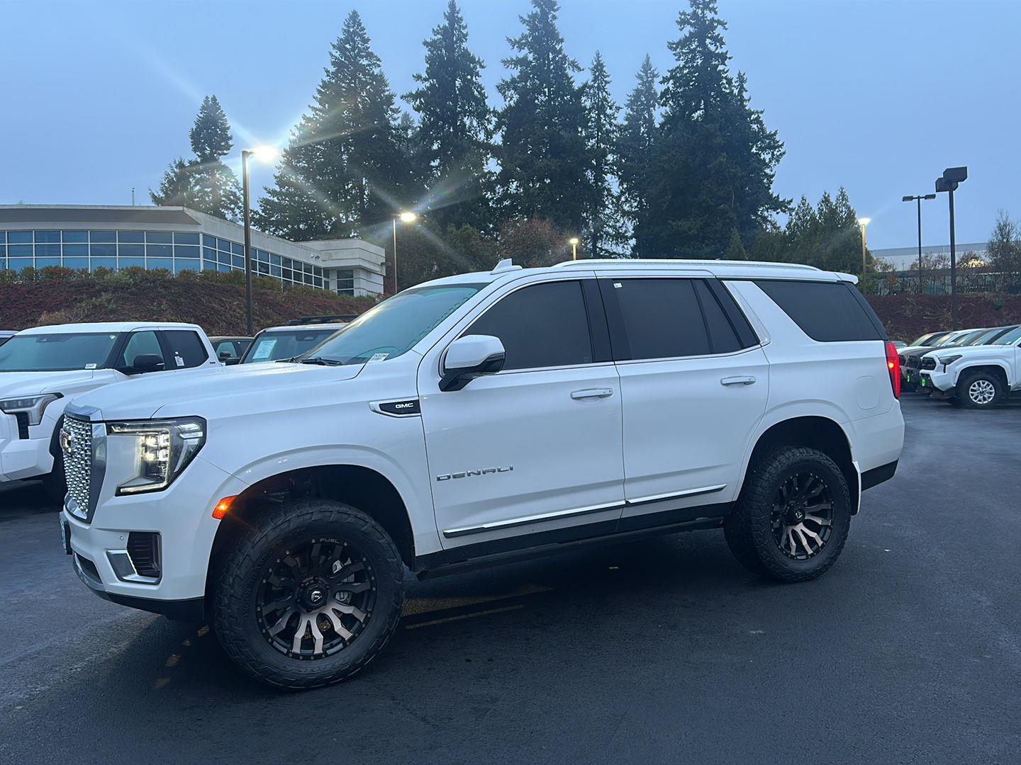 2021 GMC Yukon Denali's photo