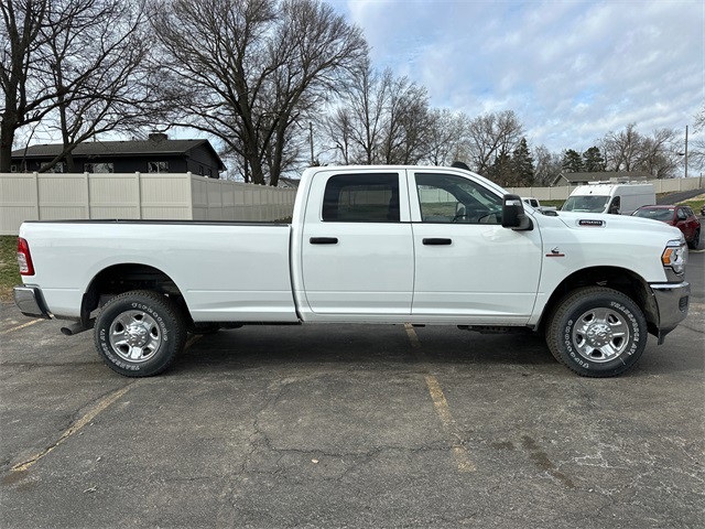 2024 Ram 2500 Tradesman photo 4