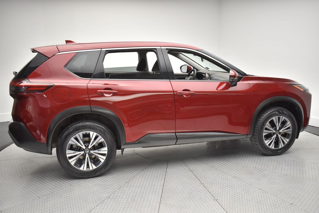 2021 Nissan Rogue SV photo 3