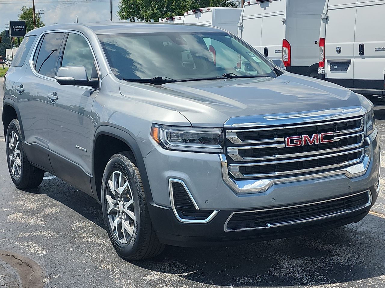 2023 GMC Acadia SLE