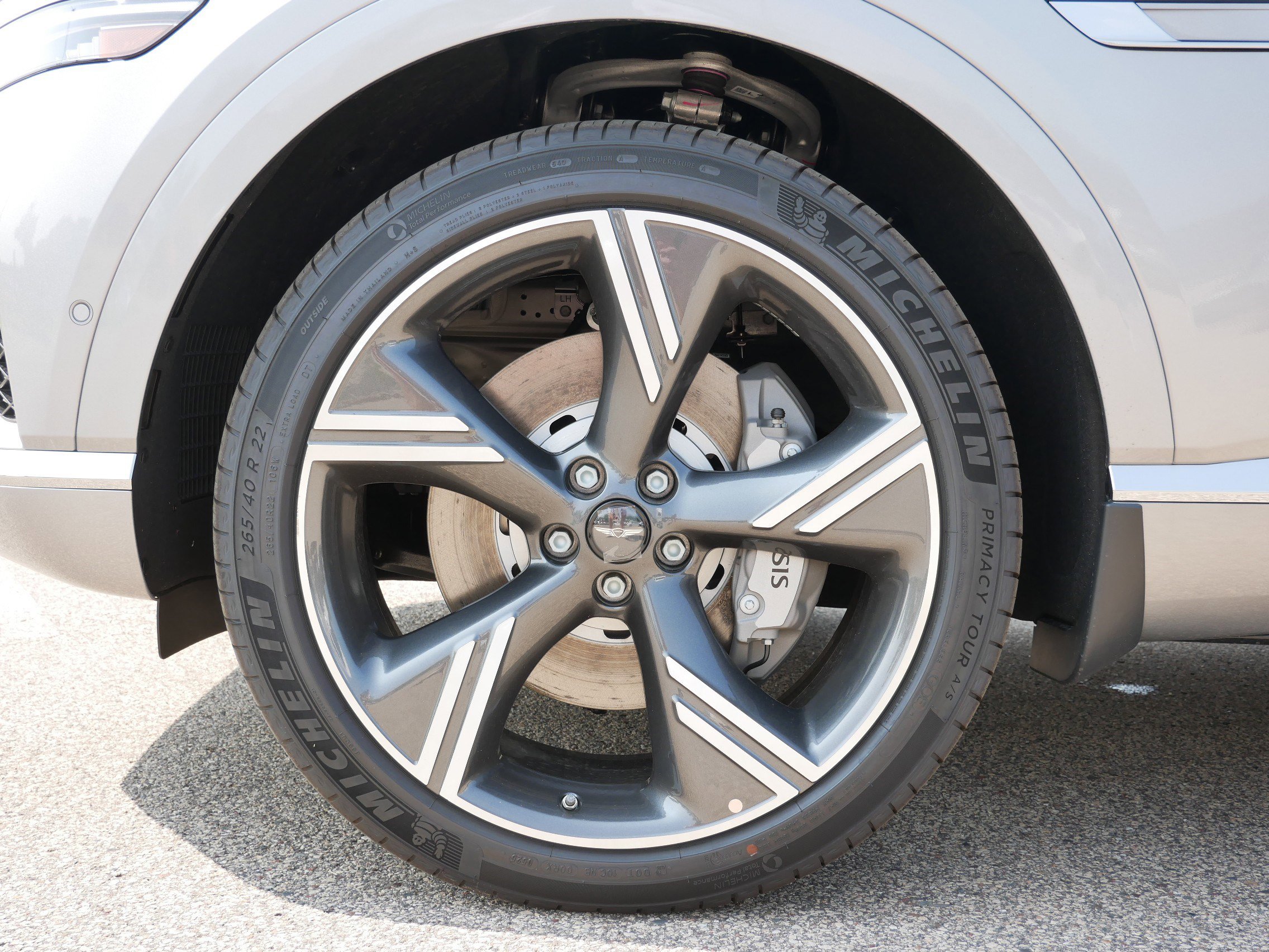 2025 Genesis GV80 3.5T Prestige AWD photo 3