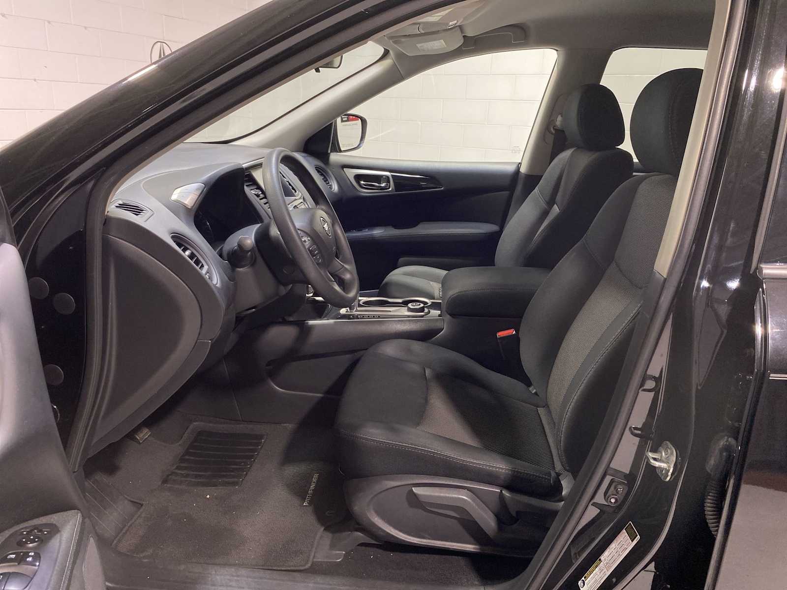 Used 2017 Nissan Pathfinder S with VIN 5N1DR2MM6HC905980 for sale in Verona, NJ