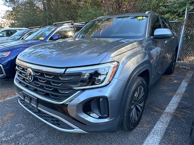 2024 Volkswagen Atlas Cross Sport SE photo 3