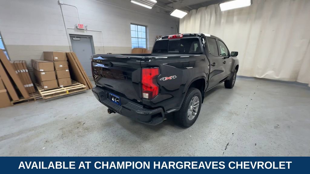 2023 Chevrolet Colorado LT photo 4
