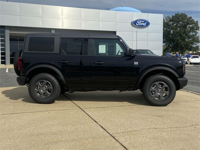 2025 Ford Bronco Big Bend photo 2