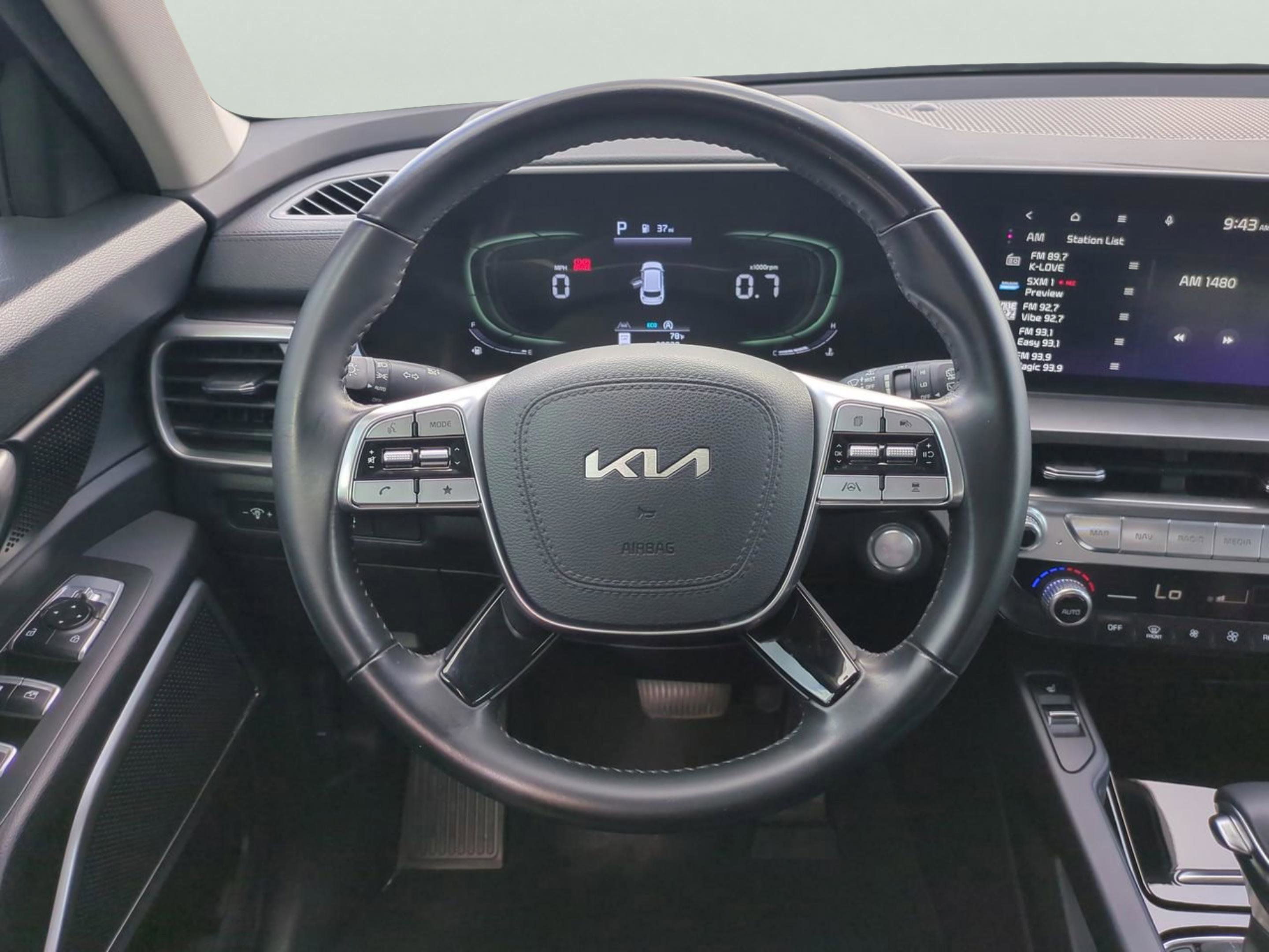 2023 Kia Telluride S photo 19