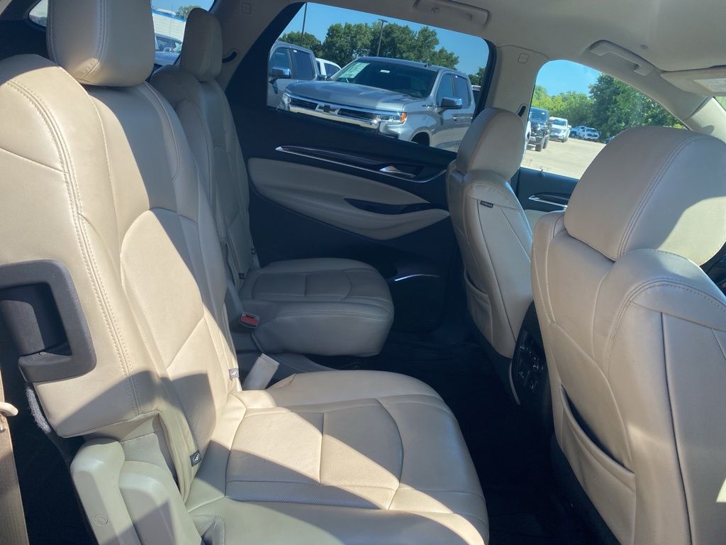2018 Buick Enclave Essence photo 16