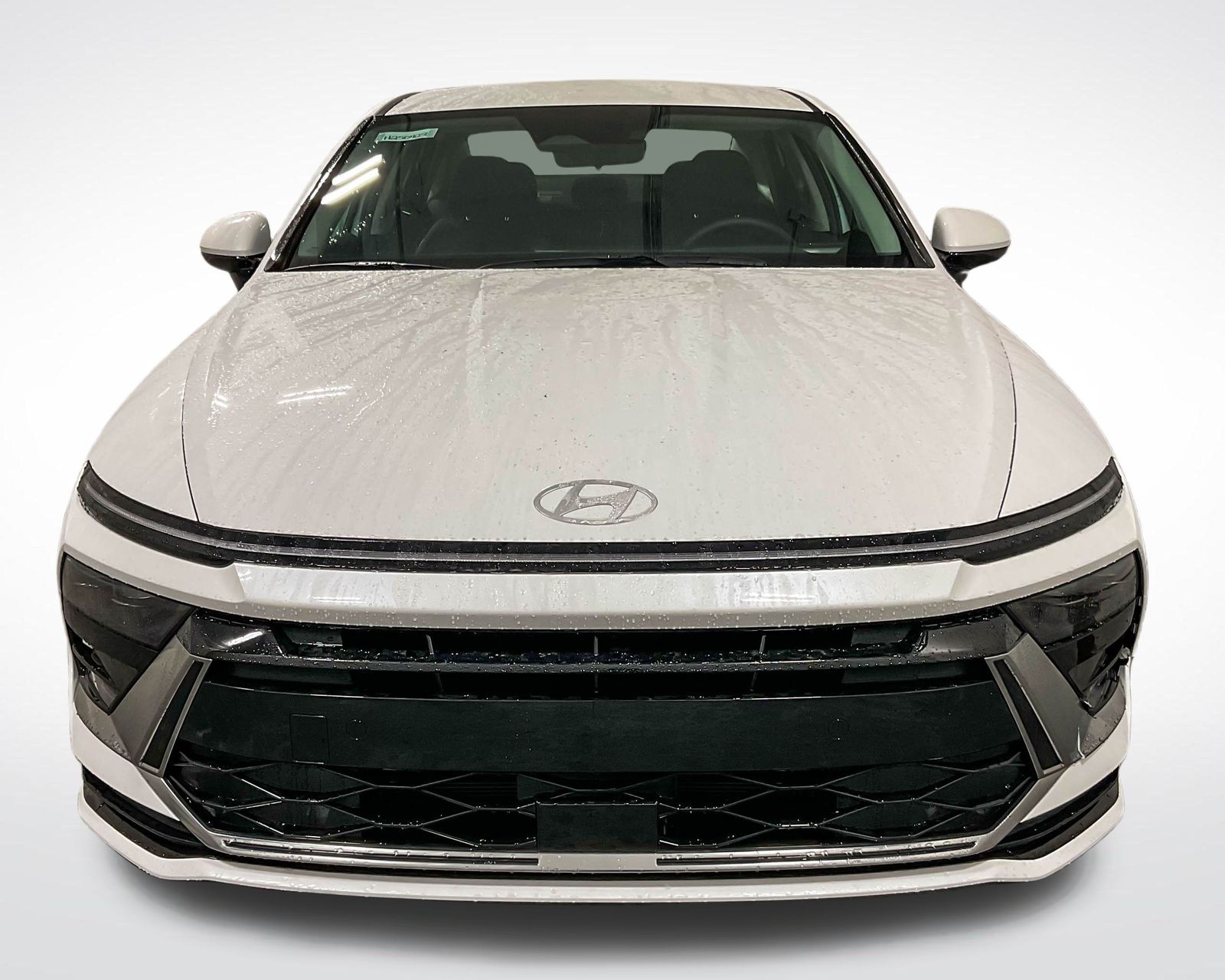 2025 Hyundai Sonata Hybrid SEL photo 2