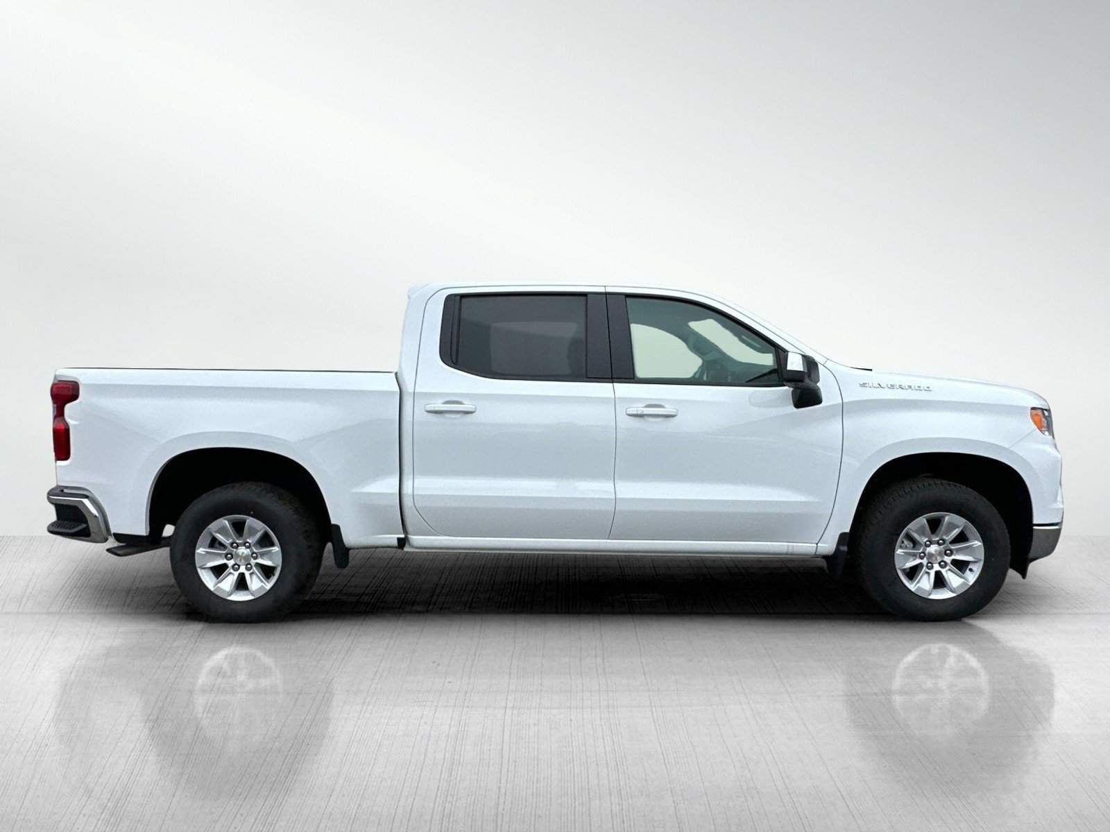 2025 Chevrolet Silverado LT photo 3