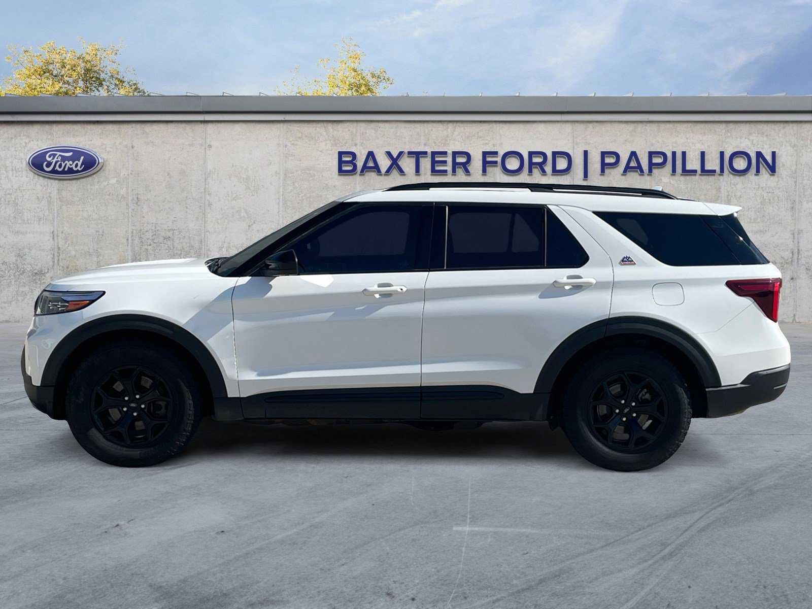 2023 Ford Explorer Timberline photo 2