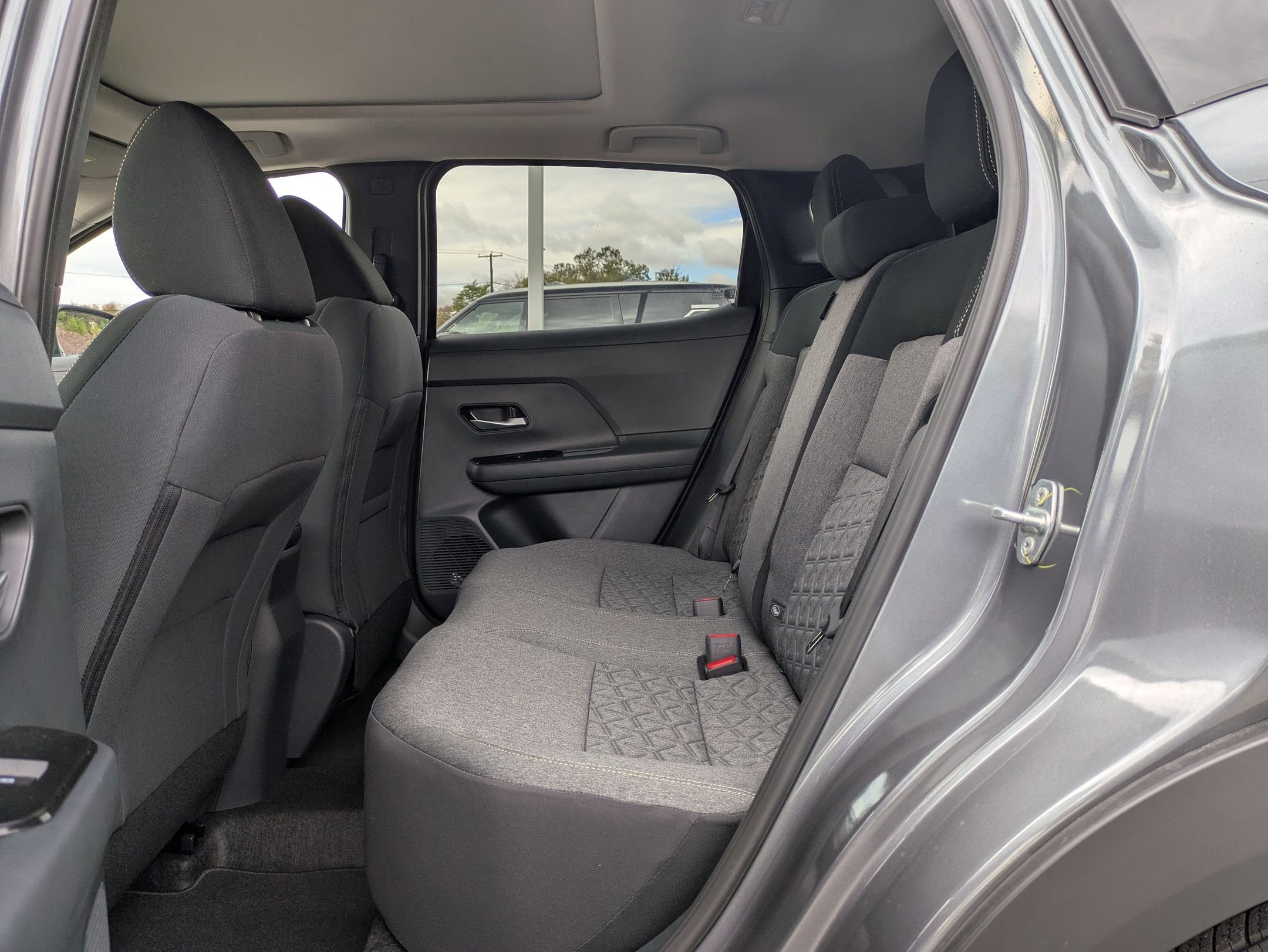 2026 Nissan Kicks SV photo 4