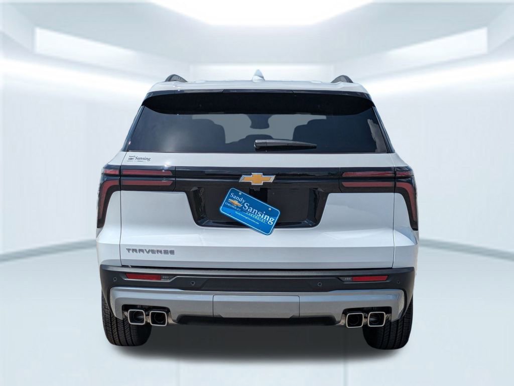2025 Chevrolet Traverse photo 4