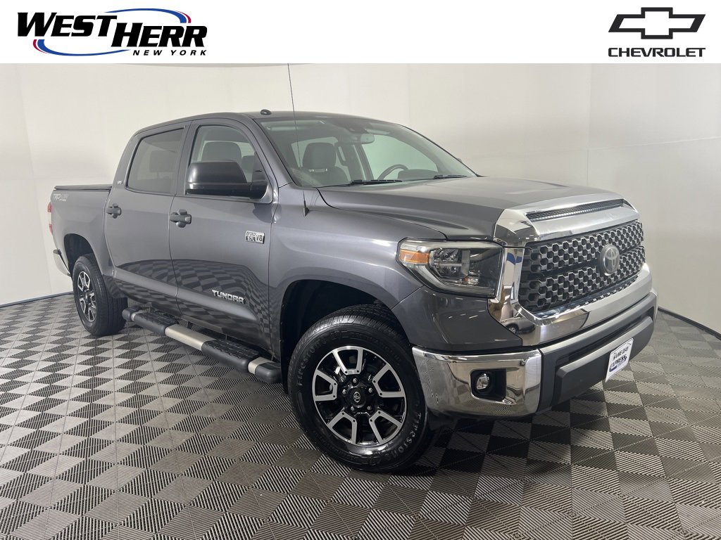 2018 Toyota Tundra SR5's photo