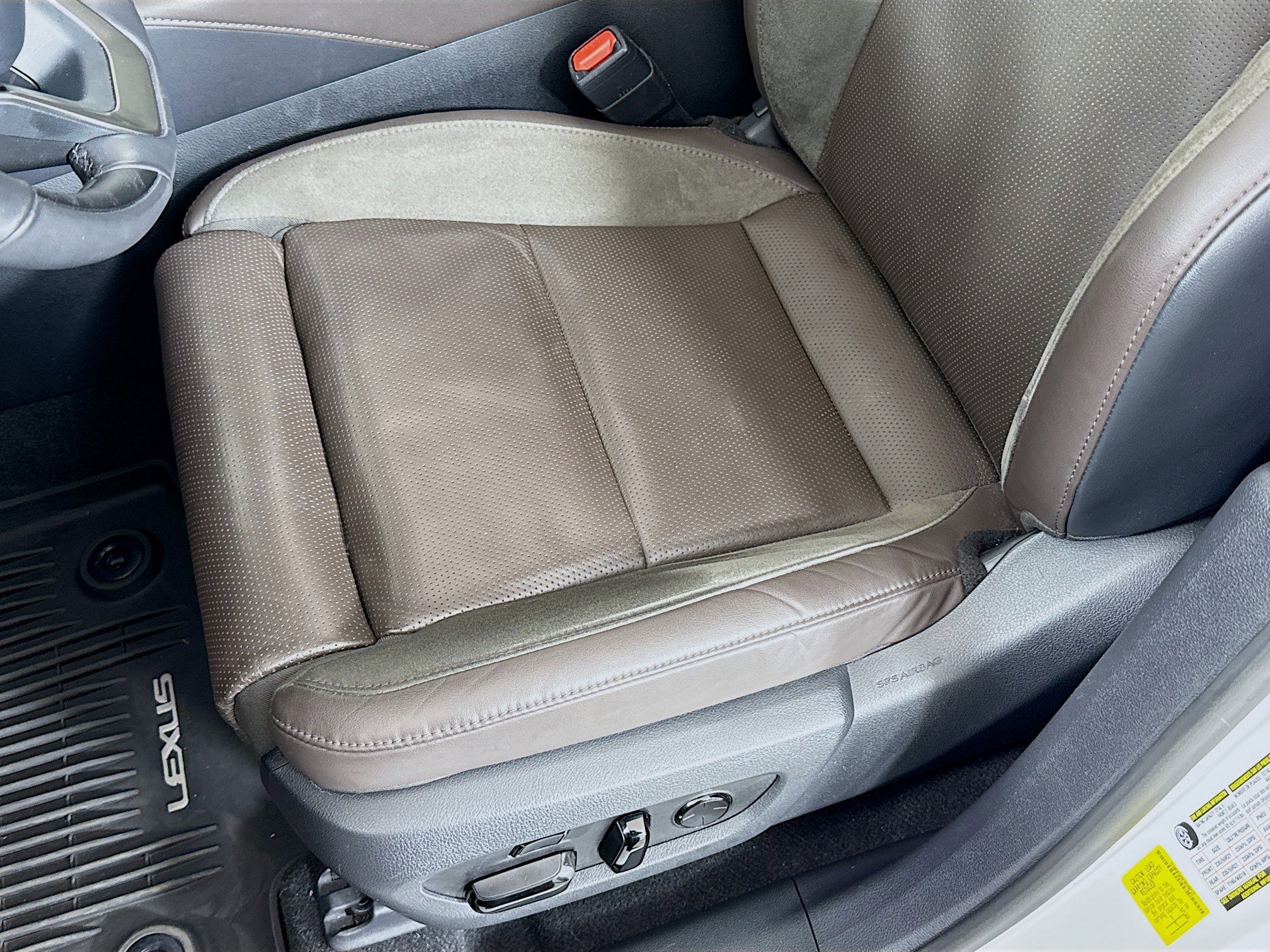 2023 Lexus RX 350 Luxury photo 21