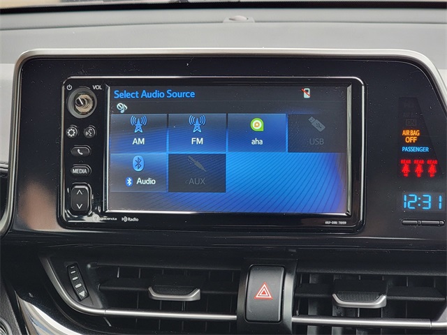 2018 Toyota C-HR XLE photo 17