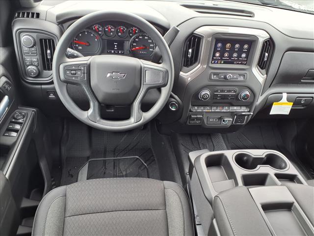 2026 Chevrolet Silverado 2500HD Custom photo 3