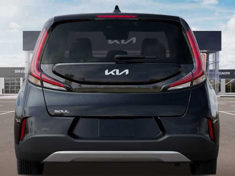 2025 Kia Soul LX photo 13