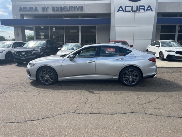 2023 Acura TLX SH-AWD A-Spec photo 2
