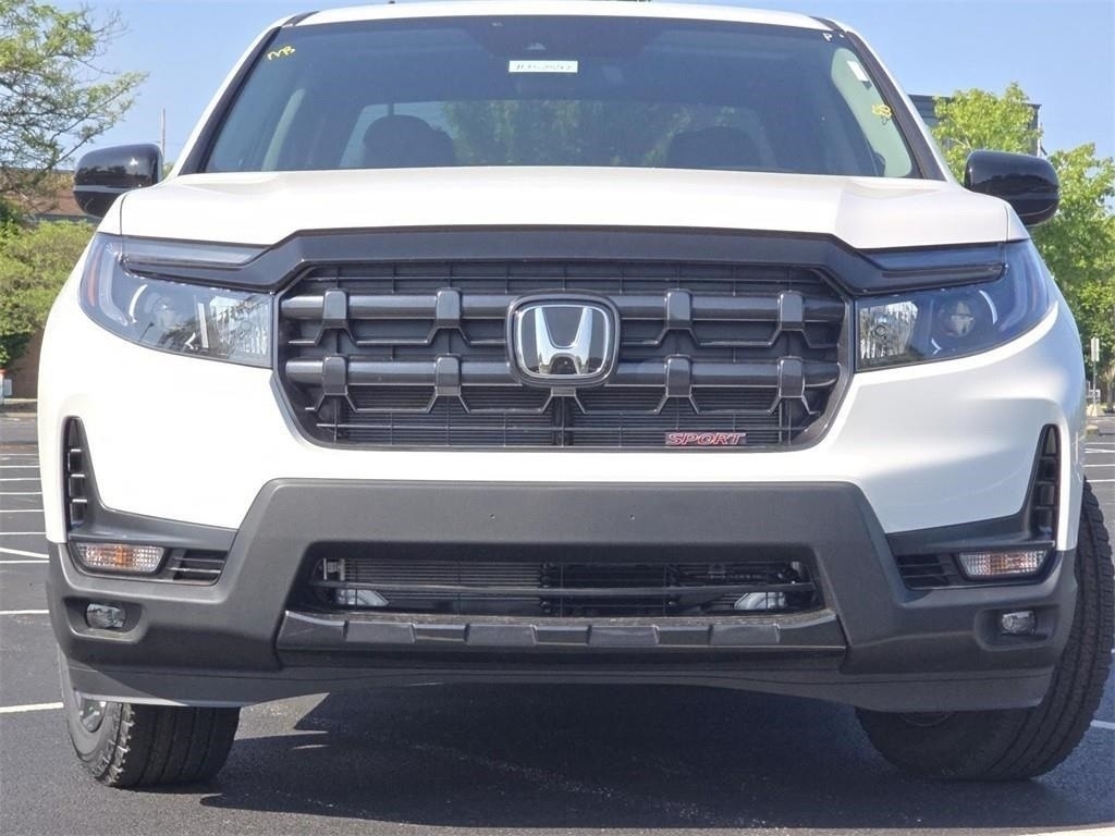 2025 Honda Ridgeline Sport photo 2