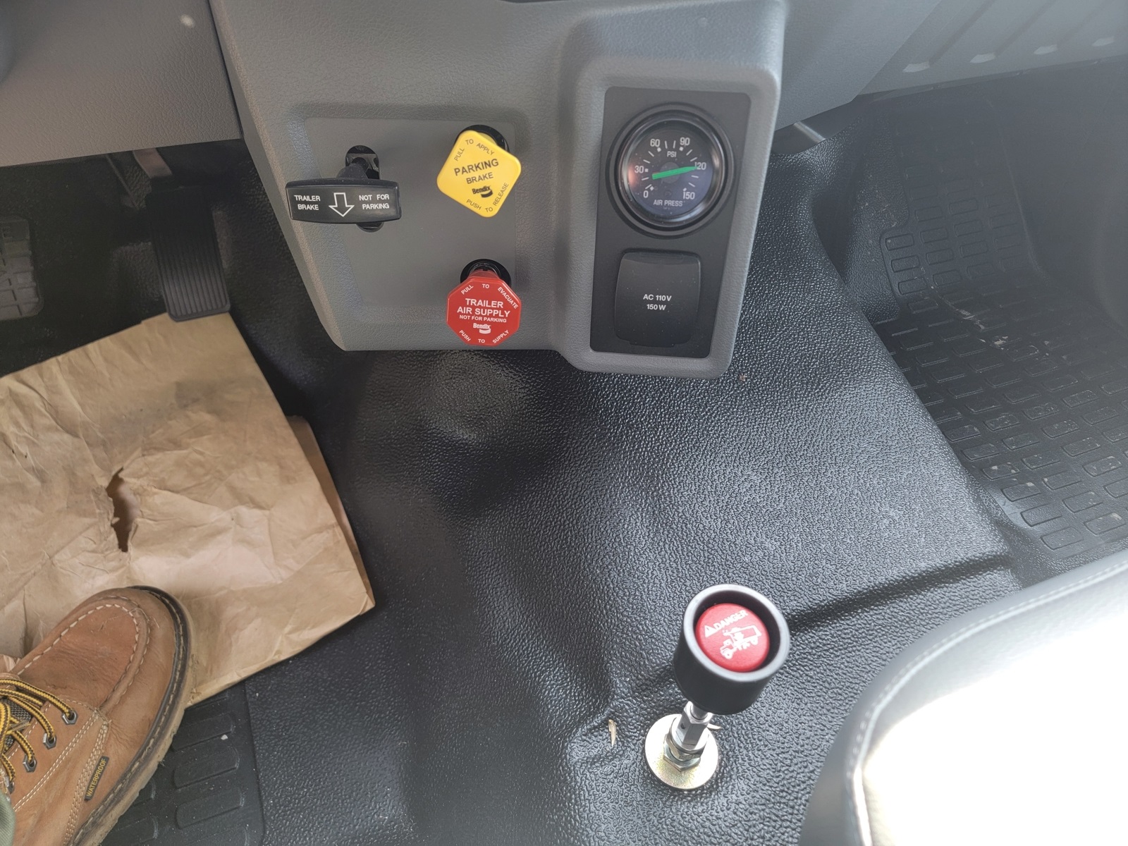 2025 Ford F-750 Regular Cab photo 11