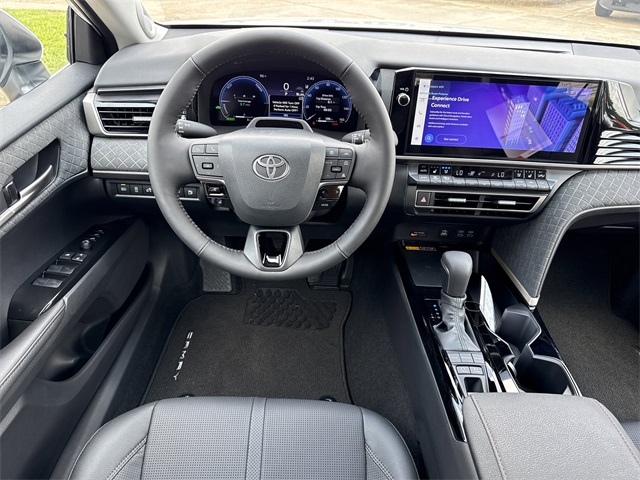 2025 Toyota Camry XLE photo 14